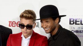 Usher: tropiezos de Bieber son parte de crecer