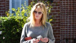 Melanie Griffith se desprende de su anillo de casada