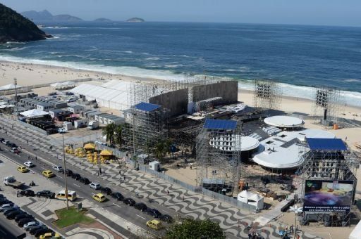 Video: Copacabana espera al Papa