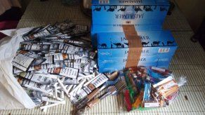 Mujer intentó introducir cigarrillos sueltos y en pacas a cárcel de La Chorrera Mujer intentó introducir cigarrillos sueltos y en pacas a cárcel de La Chorrera