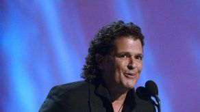 Carlos Vives triunfa en los Latin Grammy