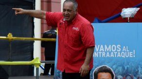 Proyecto de ley busca congelar bienes de dirigentes chavistas en Colombia