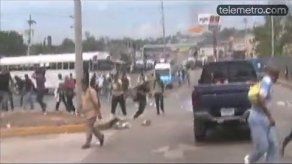 Usuarios del Metro bus en la 24 de diciembre inconformes