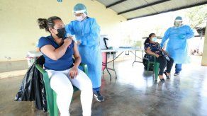 En la Comarca Ngäbe-Buglé serán vacunados contra covid-19 unos 1,324 docentes.&nbsp;