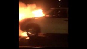 Un vehículo se incendia en el tramo marino del Corredor Sur