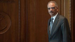 Ministro francés pide actuar contra reclutamiento yihadista en internet