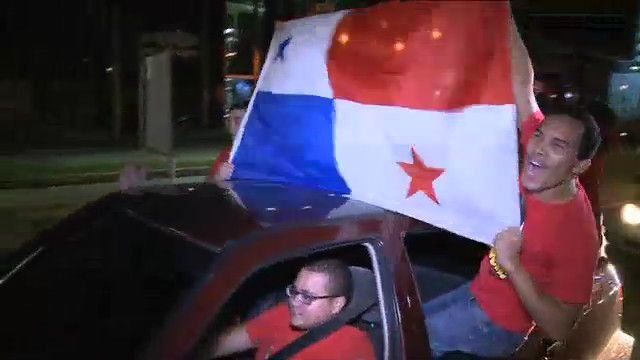 Panameños celebran con caravana la victoria sobre Honduras