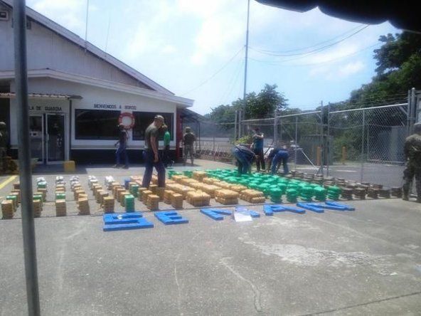 Incautan más de mil paquetes de droga cerca de Punta Coco