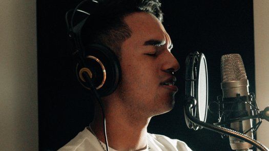 Cantautor panameño Edward José, graba para Spotify Singles