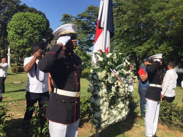 Realizan actos conmemorativos por gesta patriótica del 9 de enero de 1964