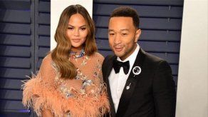 Chrissy Teigen pide ayuda en las redes para encontrar al hámster de su hija