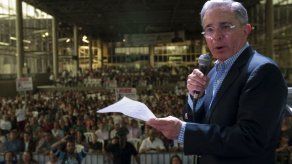 Uribe critica la actitud pusilánime de América Latina frente a Venezuela