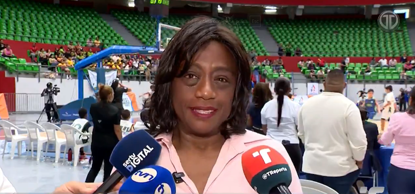 Ministra de Educación Lucy Molinar