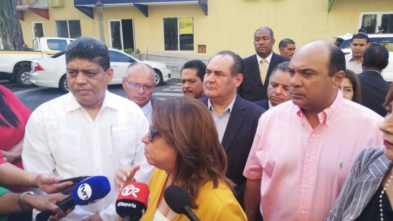Docentes del Instituto Nacional retomarán las clases este miércoles