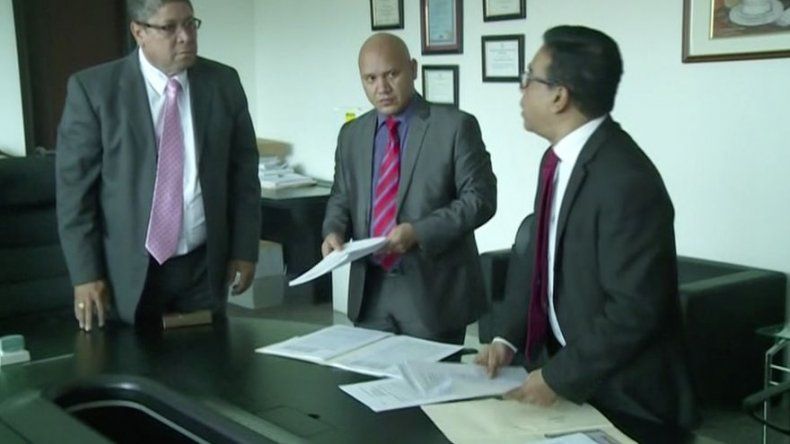 Abogado de Martinelli presenta denuncia contra  cinco magistrados de la CSJ