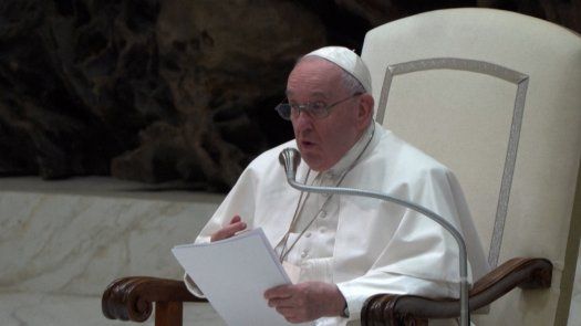 Papa  Francisco recibió como una bofetada los testimonios de abusos en Canadá