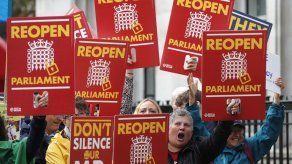 Parlamento británico anuncia reanudación de sesiones