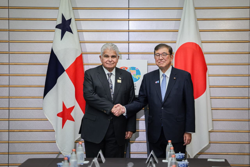 Presidente Mulino acuerda estrechar la cooperación económica con el primer ministro de Japón.