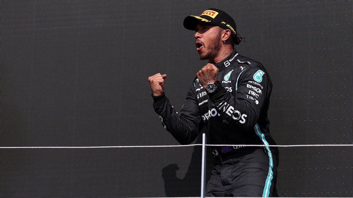 Hamilton no hizo nada mal contra Verstappen, mantiene Mercedes