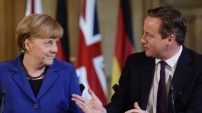 Cameron se reúne con Merkel con la campaña en el horizonte