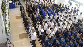 Recuperan cadáveres de 43 de las 49 víctimas del accidente de avión en Laos