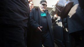 Despiden en Argentina los restos mortales del padre de Maradona