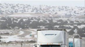 Dura tormenta invernal altera el transporte en el oeste de EEUU