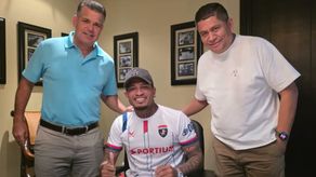 Plaza Amador le da la bienvenida a Eric Davis.