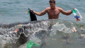 Los grandes grupos piden luchar contra el plástico en los océanos