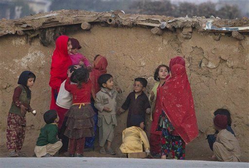 Pakistán: Exhortan a reabrir fronteras de Afganistán a OTAN