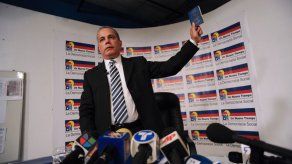 El Supremo venezolano suspende la inhabilitación del opositor Manuel Rosales
