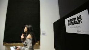 Museo retira piezas de arte de inmigrantes como protesta