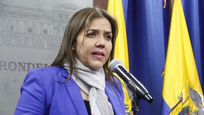 Ecuador: Moreno designa vicepresidenta interina tras prisión de Glas