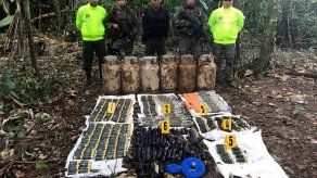 Hallan escondite con armas de la disidencia de las FARC en el sur de Colombia