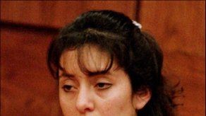 Mujer corta el pene y los testículos de su pareja