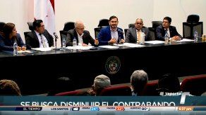 Discuten iniciativa legislativa para poner fin al aleteo de tiburón