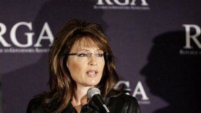 Palin insta a los republicanos a controlar a los demócrata