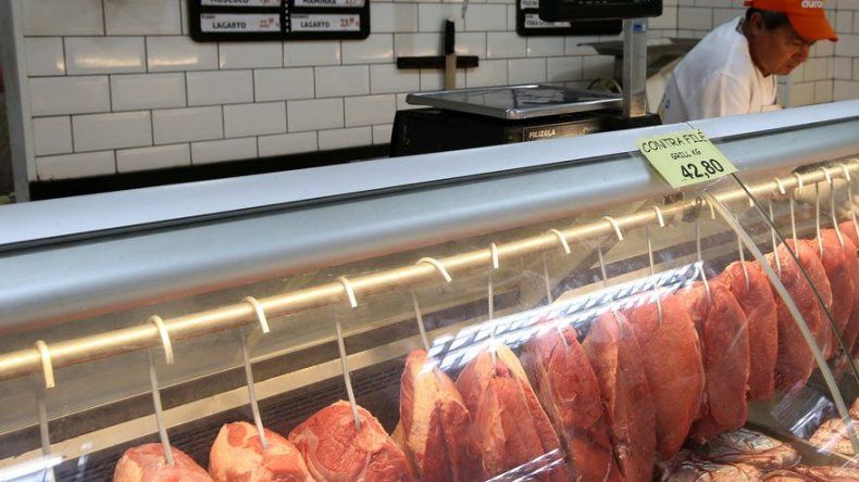 UE pide a Brasil suspender exportaciones de frigoríficos vinculados a escándalo de carne