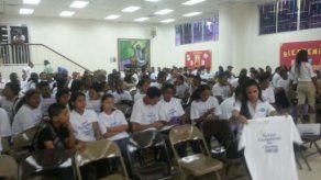 Grupos juveniles participan en conversatorio sobre Pacto Ético