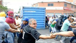 Estudiantes convocan nuevas manifestaciones en Venezuela