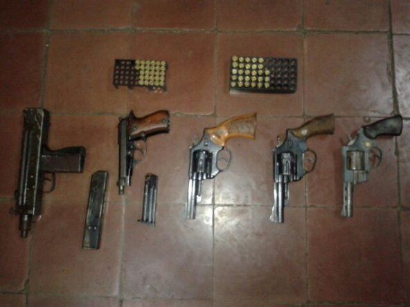 Miembros de grupos delictivos entregan sus armas en Chiriquí