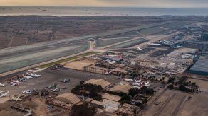 La medida afecta particularmente a las conexiones aéreas regulares existentes entre Perú y Brasil, pues el país andino no tiene vuelos directos ni con India ni con Sudáfrica.