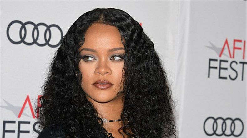 Rihanna ha pasado buena parte del confinamiento en bata y sin maquillaje