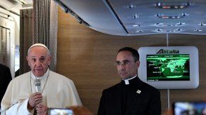El papa insta a promover caminos de concordia en Venezuela