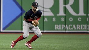 Jonathan Araúz de vuelta a Triple A