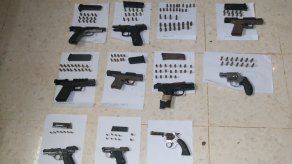 Estas son las 10 armas que mantenían los reclusos dentro del penal la Nueva Joya. Estas son las 10 armas que mantenían los reclusos dentro del penal la Nueva Joya.