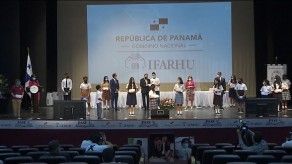 Cortizo entregó al Ifarhu primer desembolso de más de B/.81 millones para el PASE-U