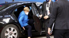 RAF CASERT y MIKE CORDER