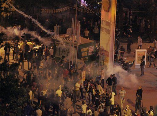 Suman 5 los muertos por protestas en Turquía