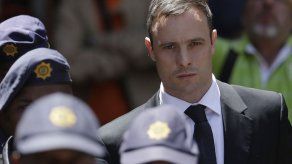 Oscar Pistorius ingresa a la cárcel donde cumplirá condena